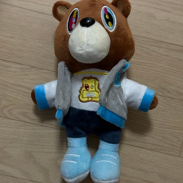 칸예웨스트 인형