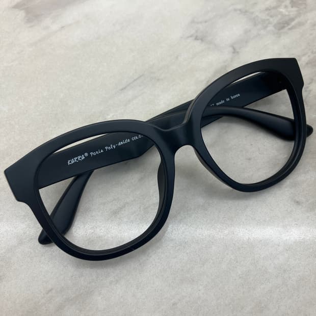 카라 KARRA 매트 블랙 와이드 라운드 빅 뿔테 안경