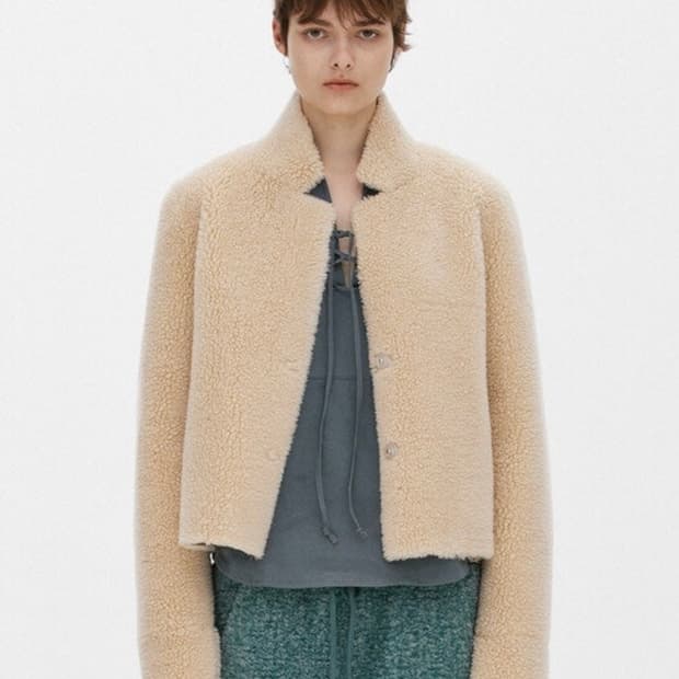 더오픈프로덕트 리버서블 무스탕