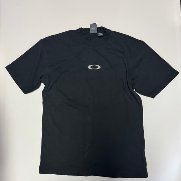 오클리 미들 로고 빈티지 반팔 티셔츠 M 블랙