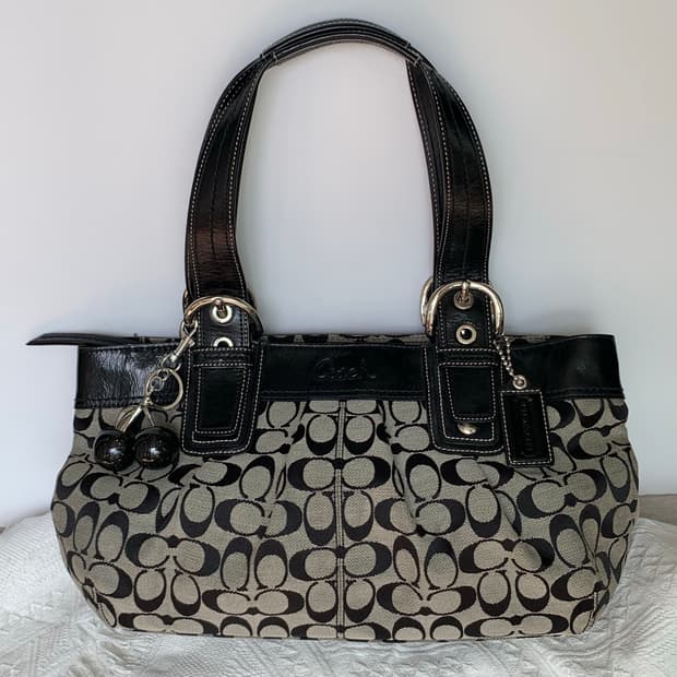 🖤Coach 블랙 숄더 백