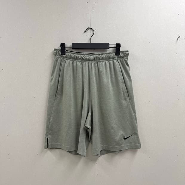 남성 L / 나이키 드라이핏 반바지 그린 올리브 색감
