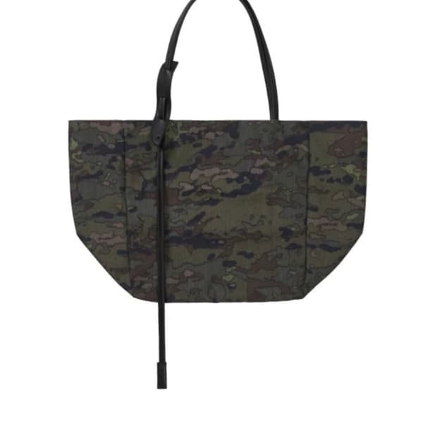 Xlim Ep8 Synopsis 01 BAG 리버시블 카모