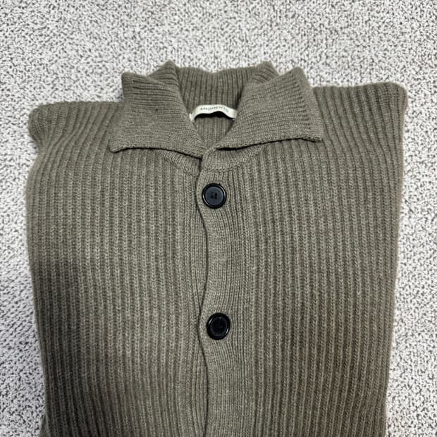 아모멘토 맨즈 버튼 업 가디건