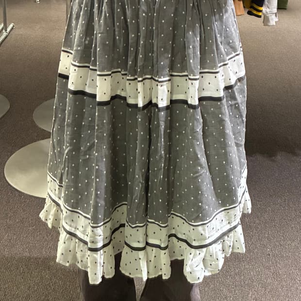 L)Japanese vintage 도트 패턴 프릴 디테일 롱스커트