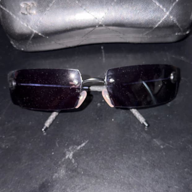 CHANEL Y2K rimless sunglasses