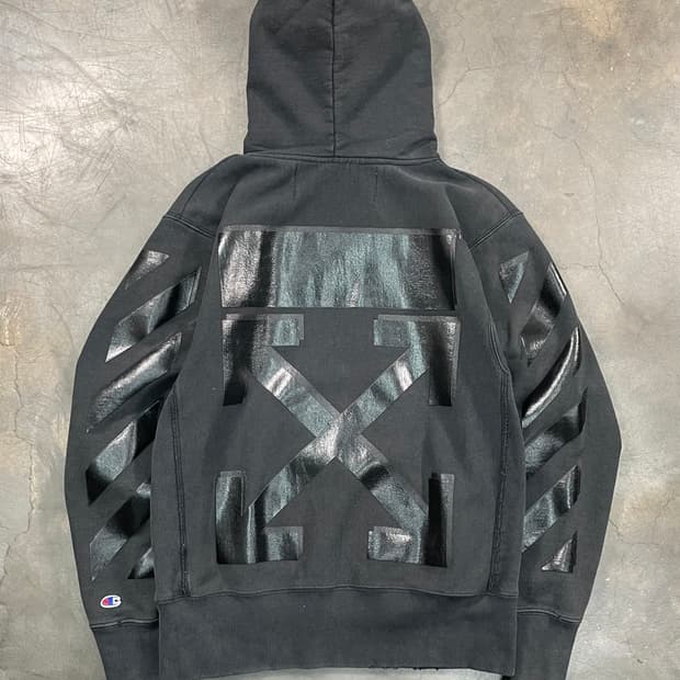 오프화이트 X 챔피온 스웻후드