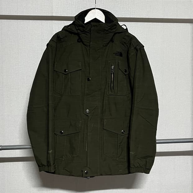 노스페이스 카키색 점퍼 S