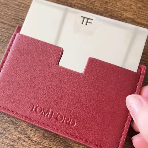 톰포드 거울 겸 카드지갑