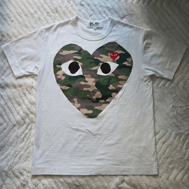 ​[COMME des GARCONS] PLAY Camo Big Heart