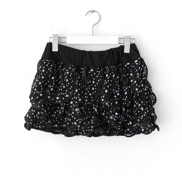 dot frill skirt