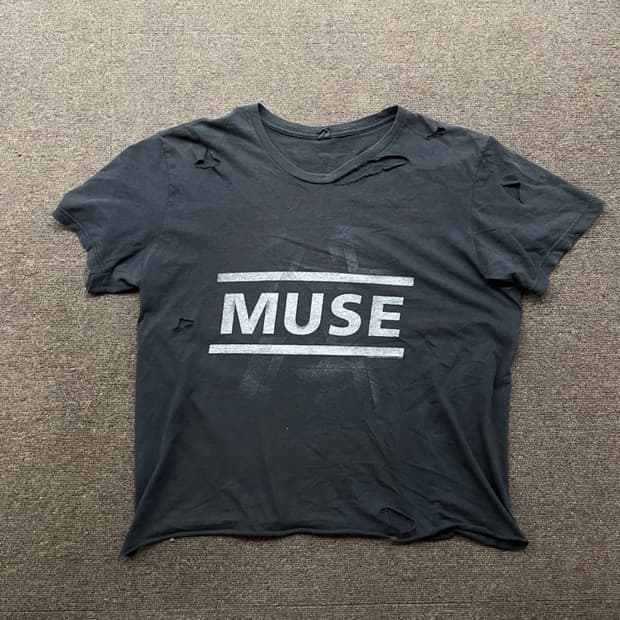 9os vintage MUSE 뮤즈 T- shirt (M)