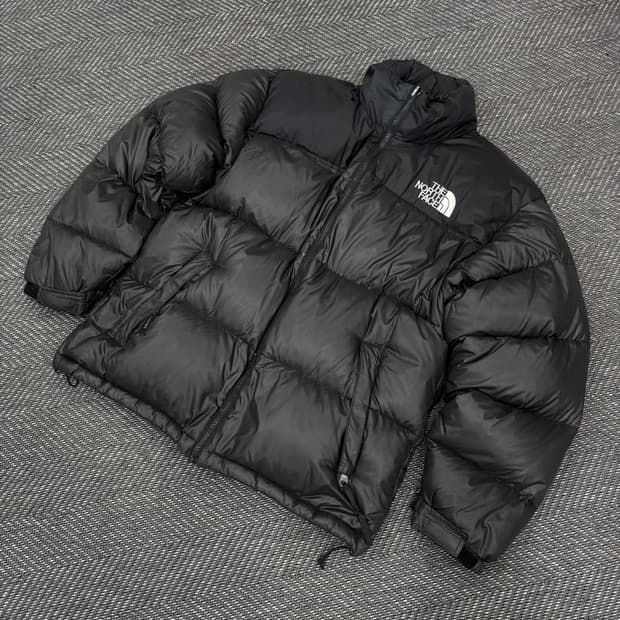 노스페이스 패딩 블랙