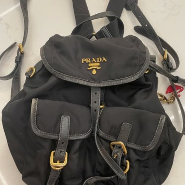 [정품] 프라다 금장 삼각로고 나일론 백팩 풀구성품 