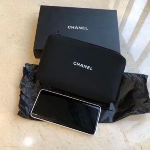 샤넬뷰티 네오프렌 파우치