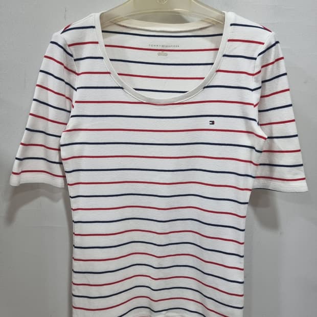 티미힐피거 티셔츠 (D249