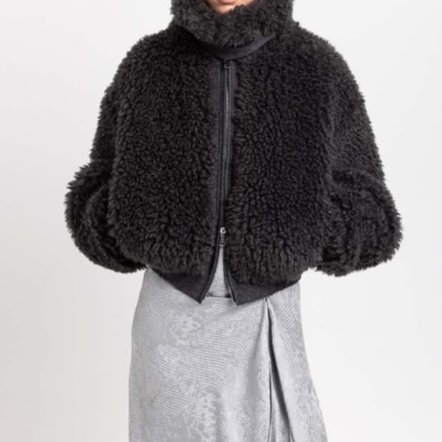 네헤라 시어링 점퍼 새상품