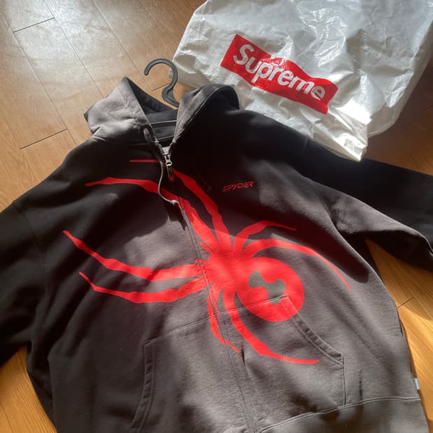 슈프림 스파이더 L 후드집업