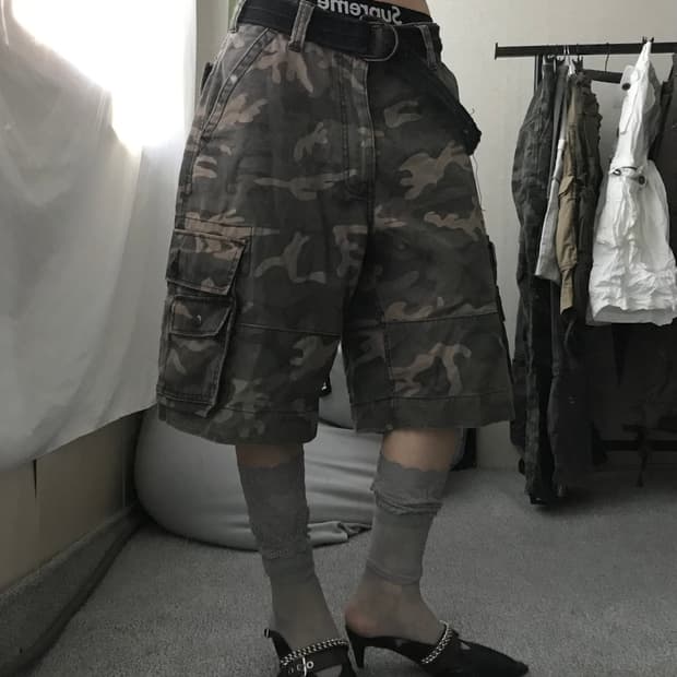 리바이스 벨티드 카모 버뮤다 팬츠