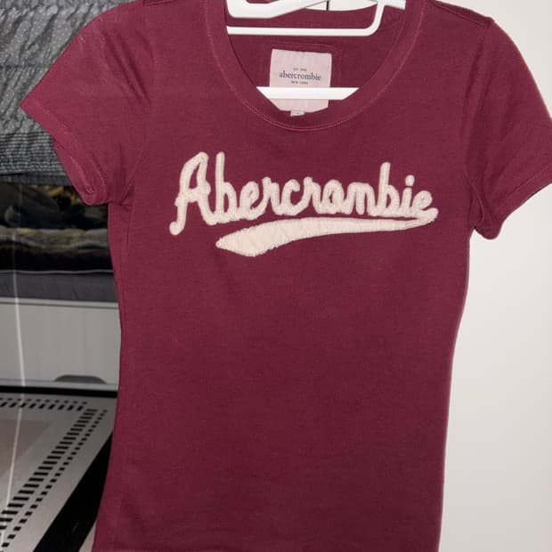 아베크롬비 슬림핏 반팔티 s