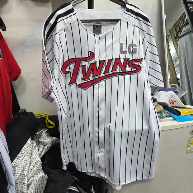 LG트튄스   이대형  유니폼    