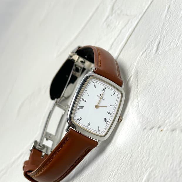 오메가 사각 케이스 클래식 워치