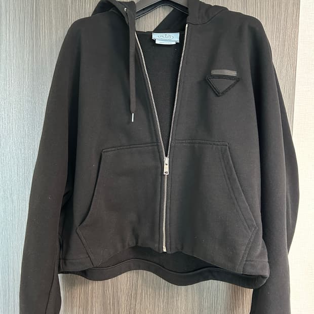 프라다 삼각로고 블랙 후드 자켓 138590 R212 11LN (M)