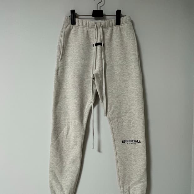 에센셜 스웻팬츠 xs