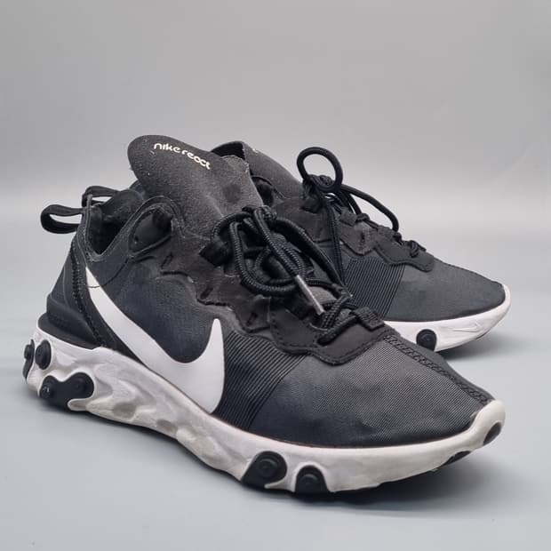 나이키 리액트 엘리먼트55 운동화245 