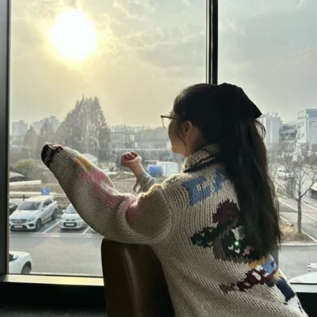 에즈이프캘리 카우걸 테디 니트집업 코위찬 원가30