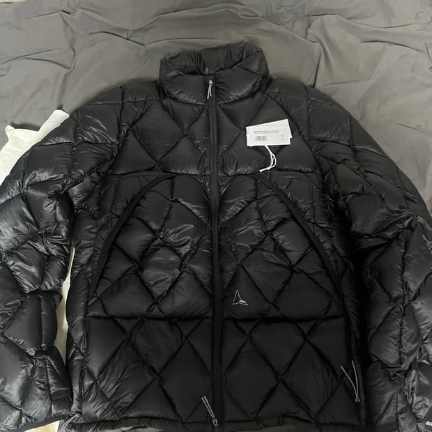 (L) 풀구성품 로아 ROA 누나 패딩 블랙 