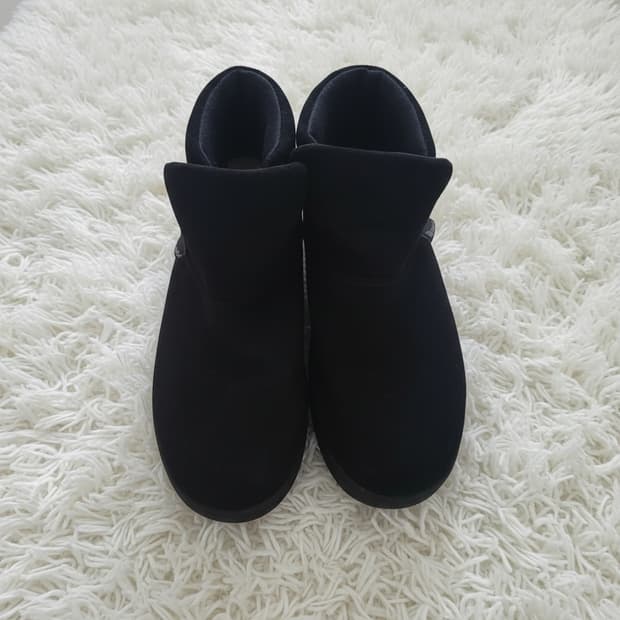 베어파우 스웨이드 퍼 앵클부츠 블랙 / 240