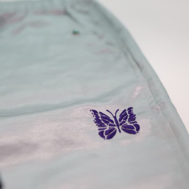 니들스 실크 반바지