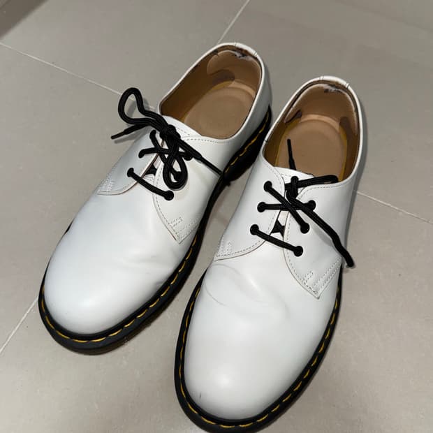 닥터마틴 1461 스무스 화이트