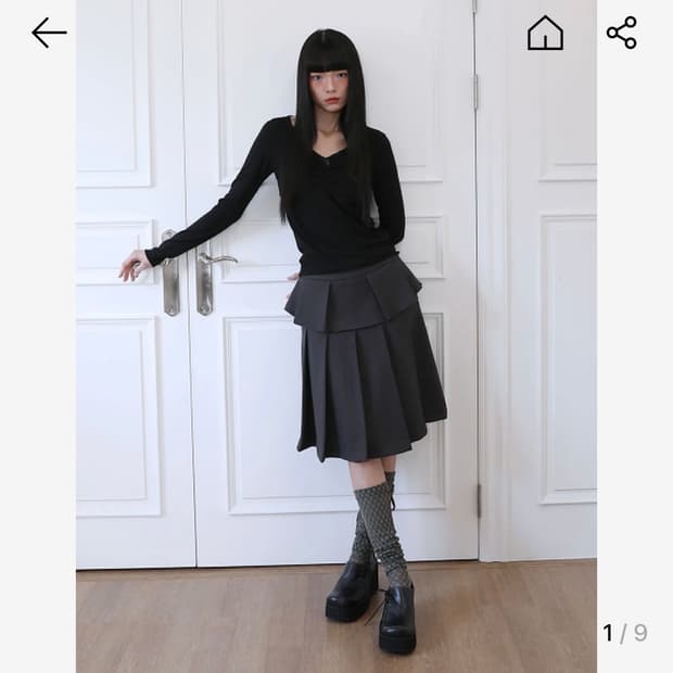 구해요) 어글리 쉐도우 튤립 미디 스커트 챠콜 s