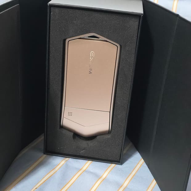 카시오 Casio Ex tr-72 샴페인골드