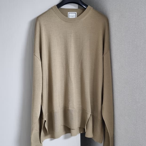 우영미 절개 니트