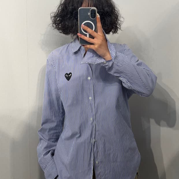 XL 꼼데가르송 스트라이프 블랙 하트 셔츠 블루