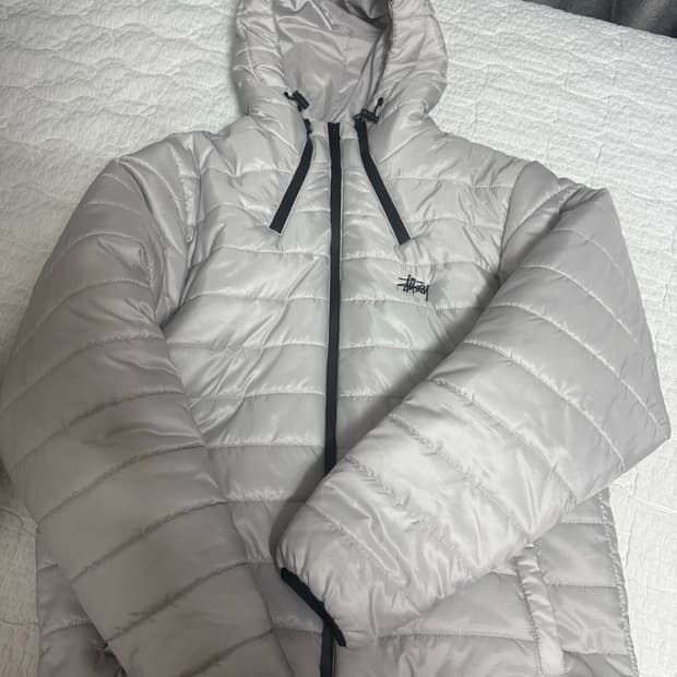 스투시 그레이 경량패딩