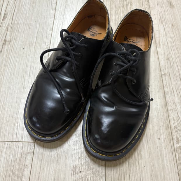 닥터마틴 1461 3홀 스무스 270