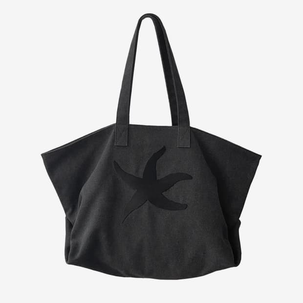 더콜디스트모먼트 토트백