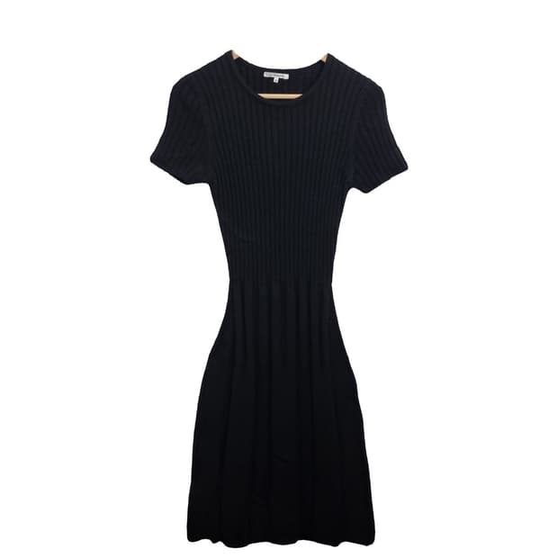 LUI CHANTANT 블랙 니트 원피스 