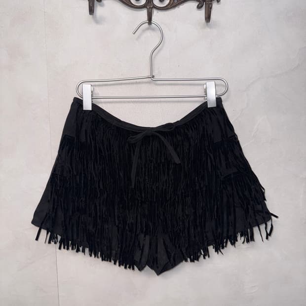 Black western suede fringe short pants