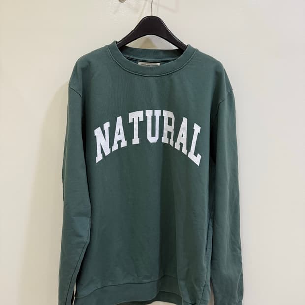 뮤지엄오프피스앤콰이엇 맨투맨 정품