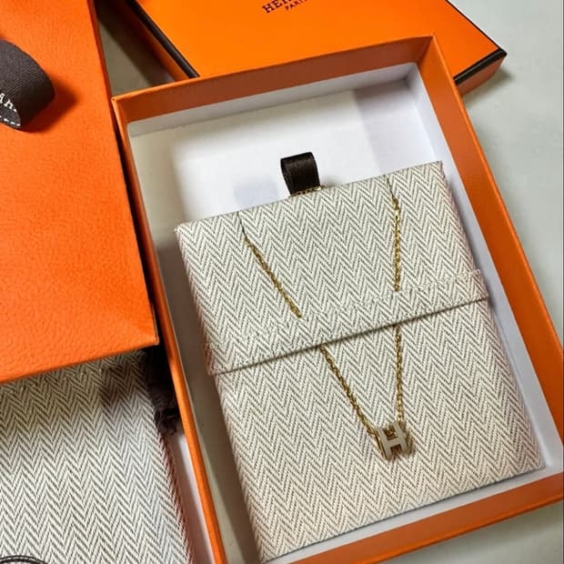 [백화점판/풀구성품]에르메스 여성 목걸이 팝아슈 미니 골드/마론글라쎄