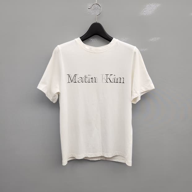 마뗑킴(Matin Kim) 로고 스티치 패치 반팔 티셔츠 23년11월