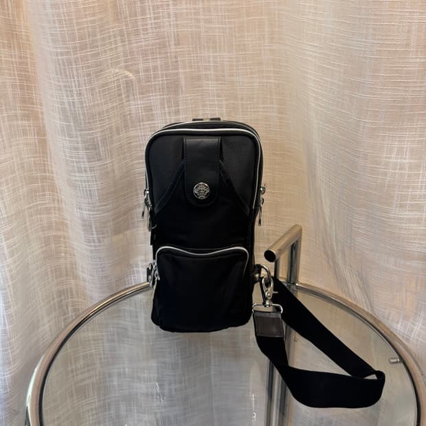 정품 오로비앙코 슬링 크로스백   