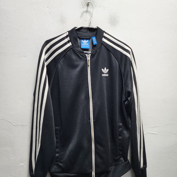 아디다스 삼선 트레이닝 트랙탑