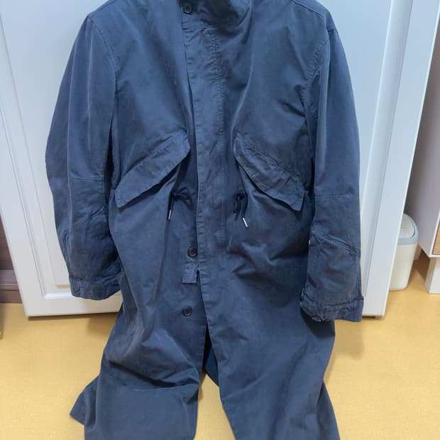 EE 가먼트다이커브피쉬테일코트 차콜 M