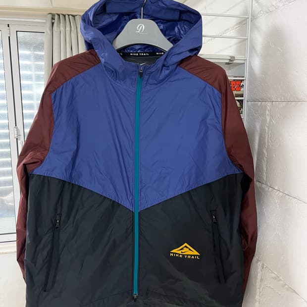 나이키 트레일 바람막이 L
